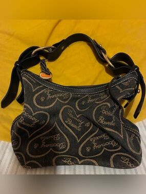 Dooney & Bourke Black and Tan Heart-Print Shoulder Bag